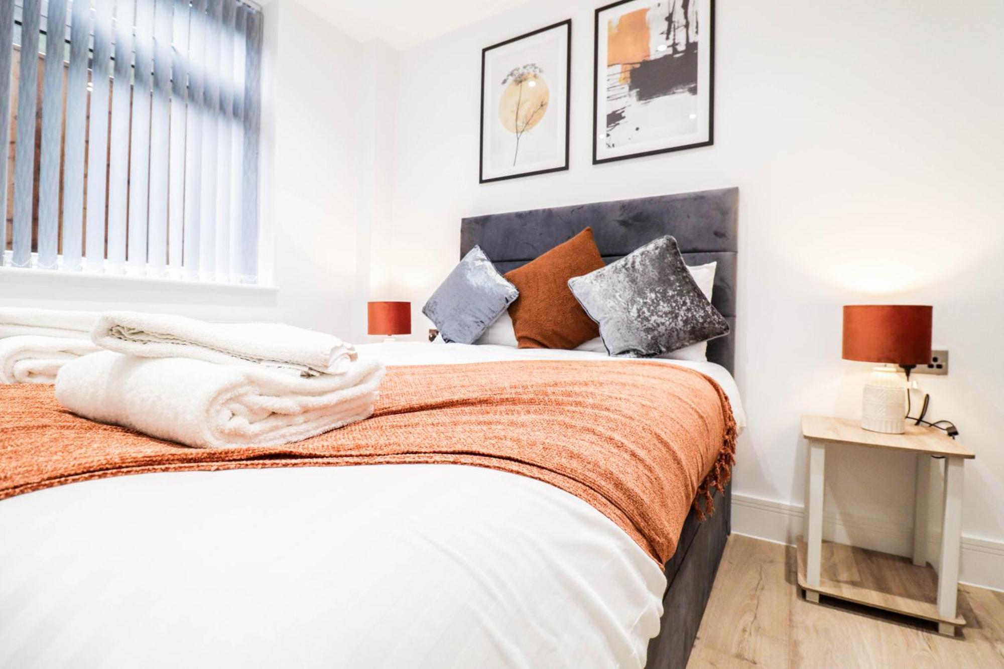 Modern 1-Bed Apartment In Buckinghamshire With Free Wifi, Parking & Garden High Wycombe Ngoại thất bức ảnh