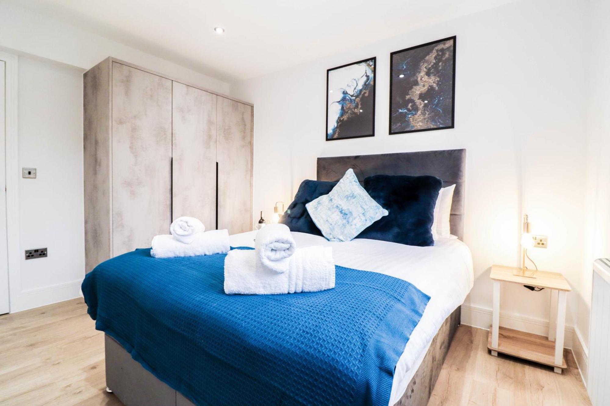Modern 1-Bed Apartment In Buckinghamshire With Free Wifi, Parking & Garden High Wycombe Ngoại thất bức ảnh