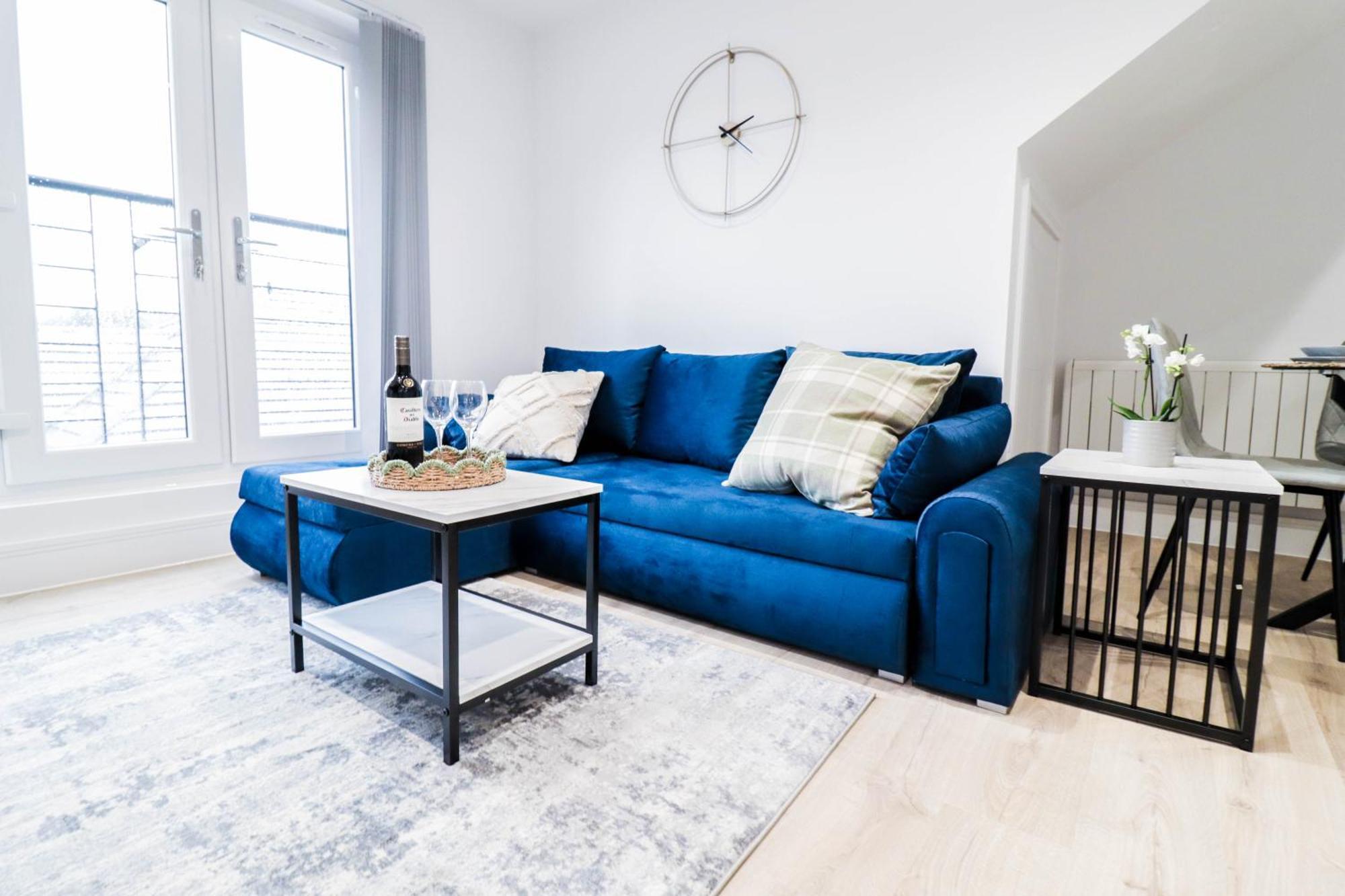 Modern 1-Bed Apartment In Buckinghamshire With Free Wifi, Parking & Garden High Wycombe Ngoại thất bức ảnh